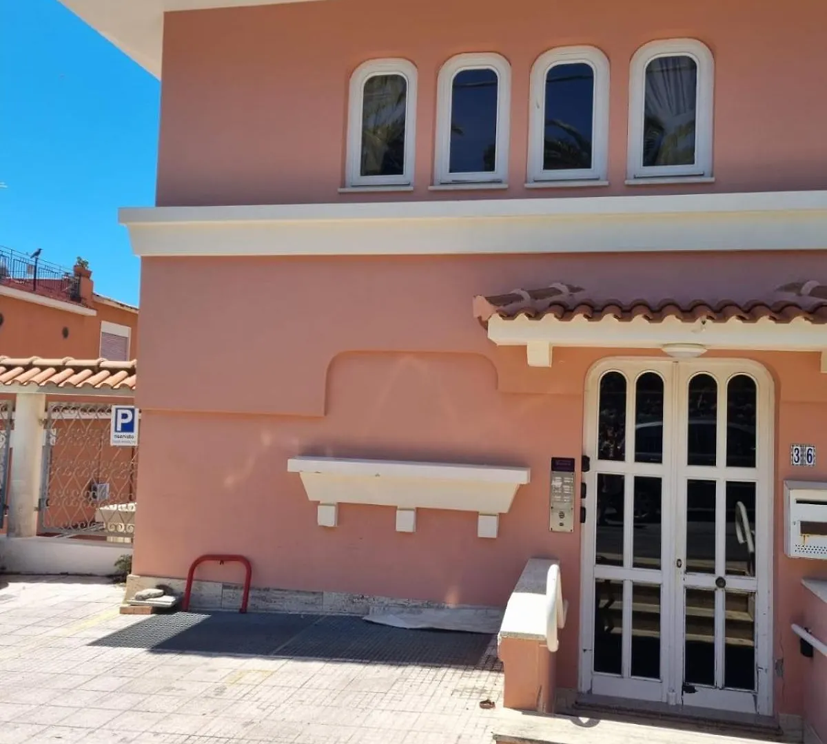 Villa Clara Suites تاورمينا 0*,